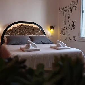 Liotru Maisonne, With En-suite Bathroom And Shared Bathroom , Catania Italia